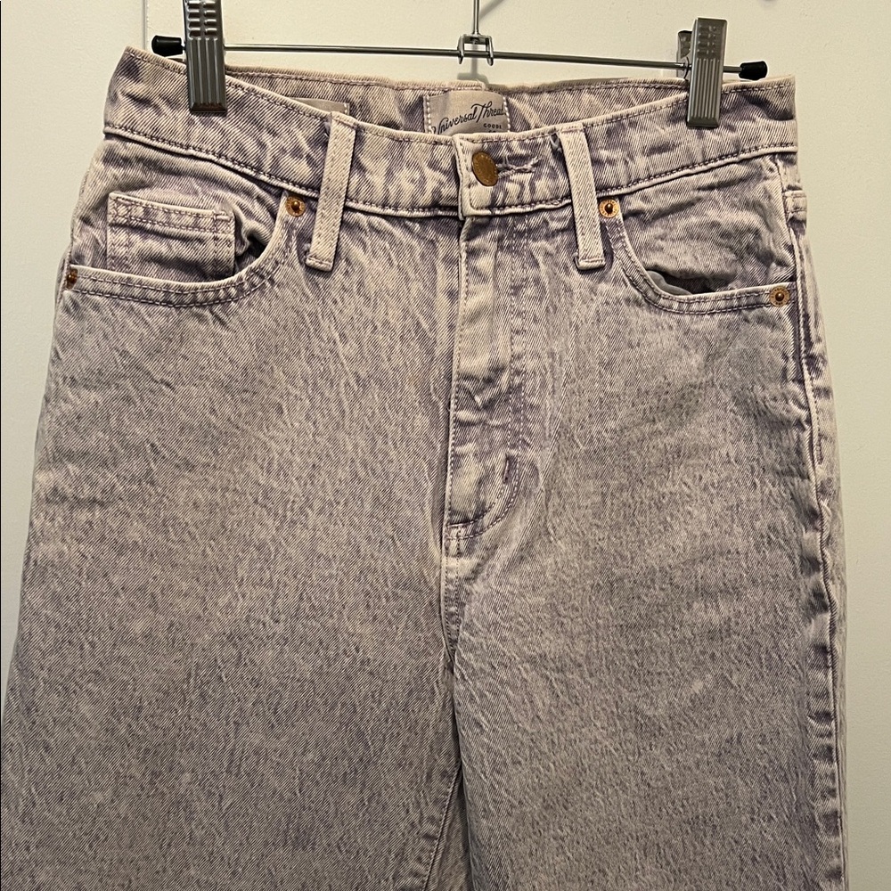 Universal Thread Women's Straight Leg Jeans - Light Gray Wash